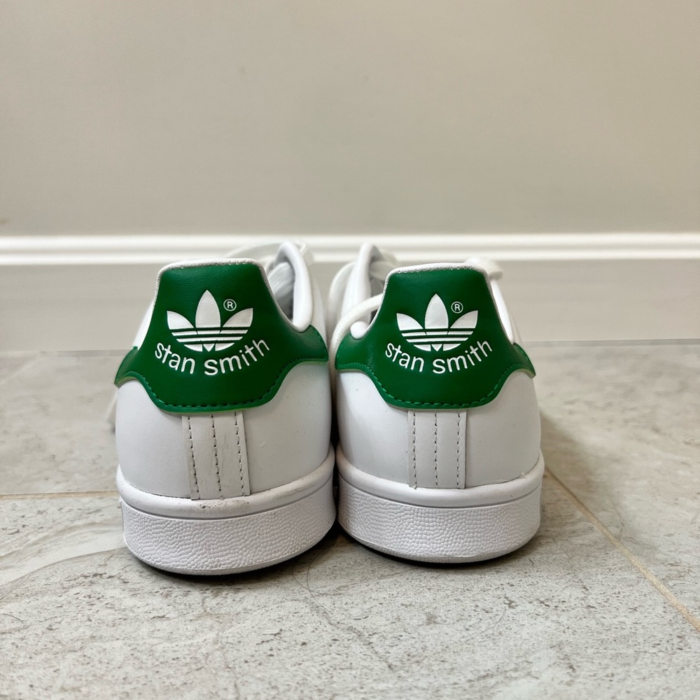 Adidas Stan Smith Women’s size 8 US worn twice